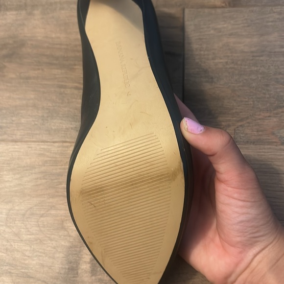 Banana Republic Black Leather Heels - Picture 3 of 4